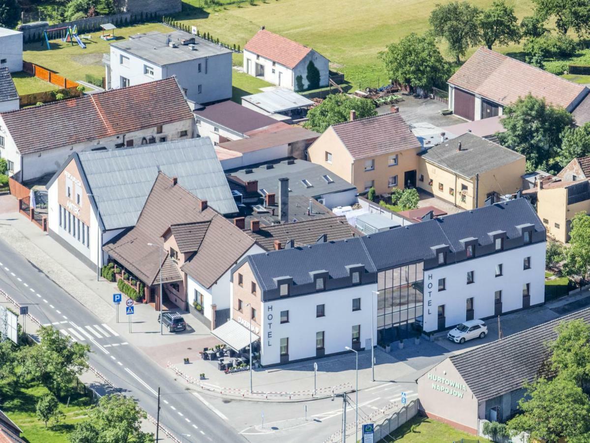 Hotel Antek Zlinice Exteriér fotografie