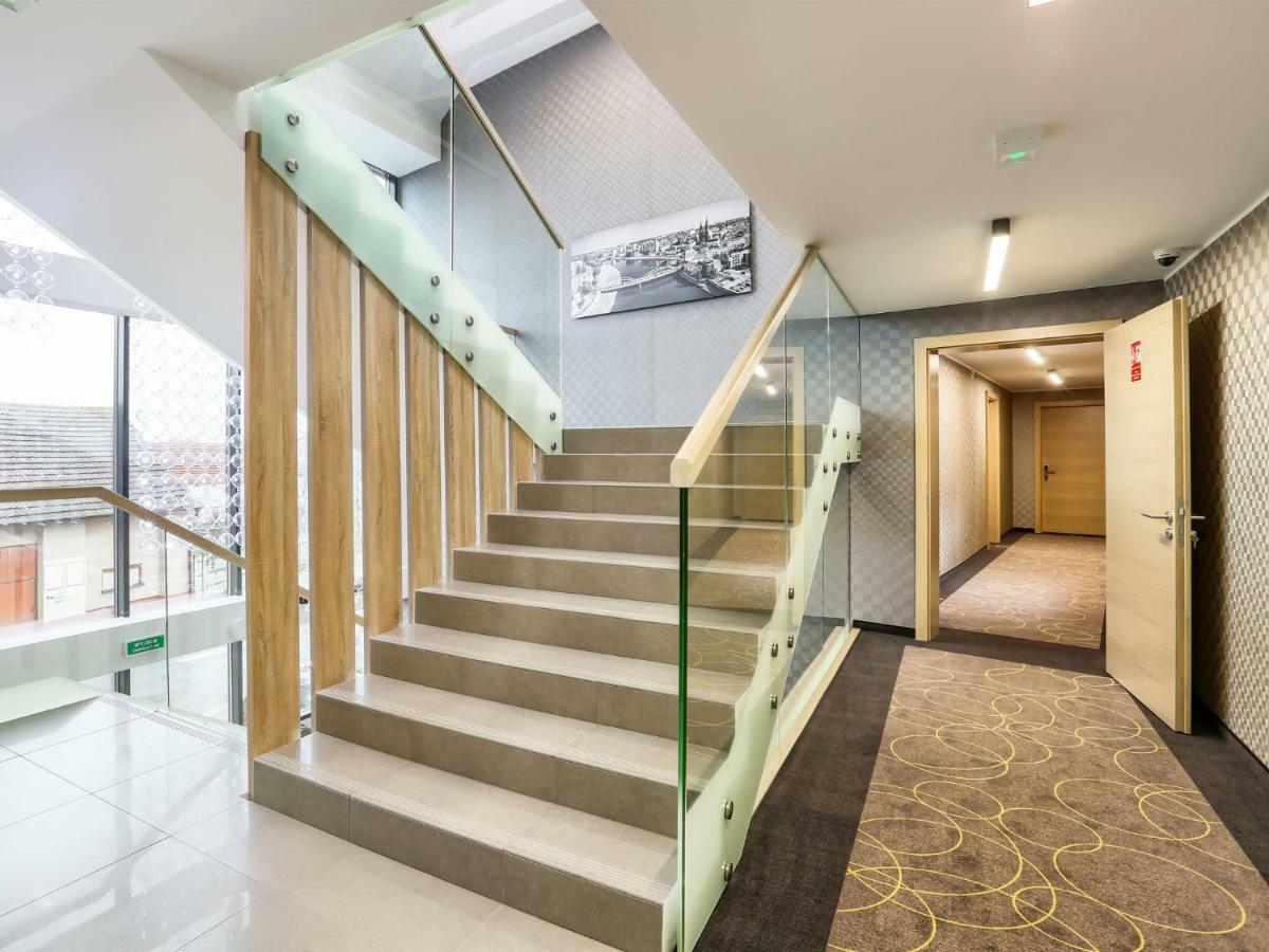 Hotel Antek Zlinice Exteriér fotografie