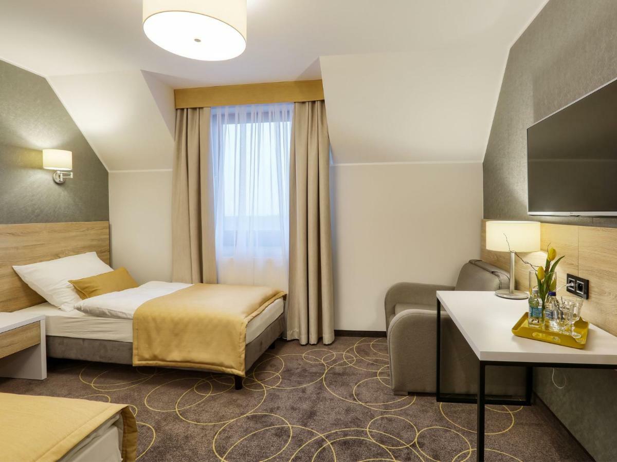 Hotel Antek Zlinice Exteriér fotografie
