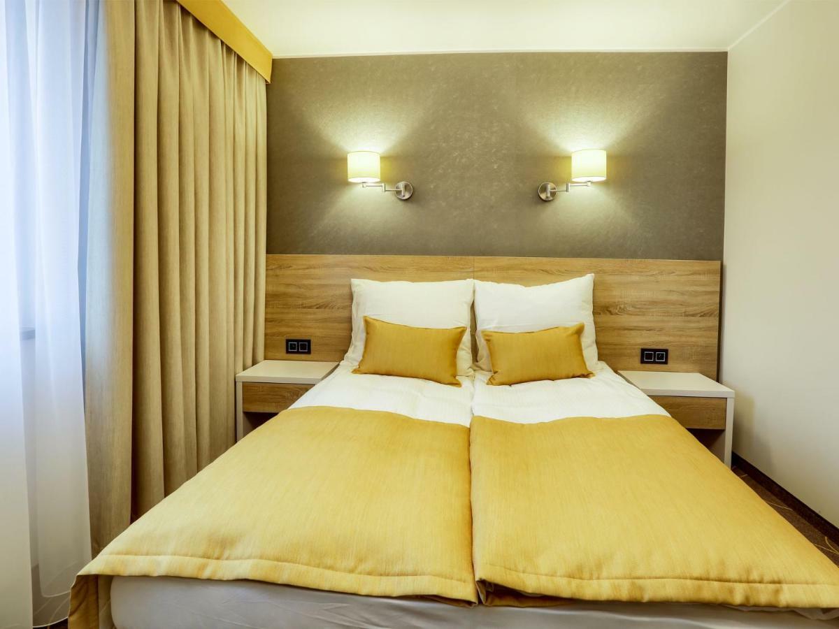 Hotel Antek Zlinice Exteriér fotografie