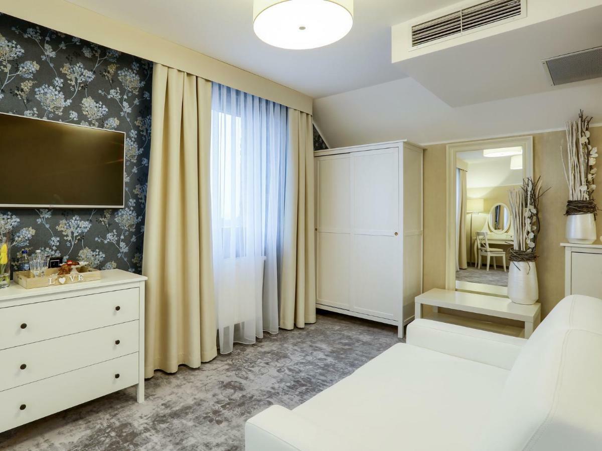 Hotel Antek Zlinice Exteriér fotografie